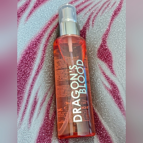 Rodial Dragon's Blood Hyaluronic Drink a multi-tasking facial mist.